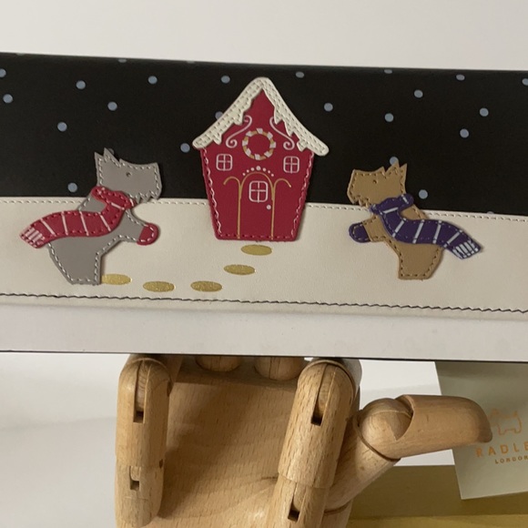 RADLEY LONDON Bags Radley London Home For Holidays Flapover Leather